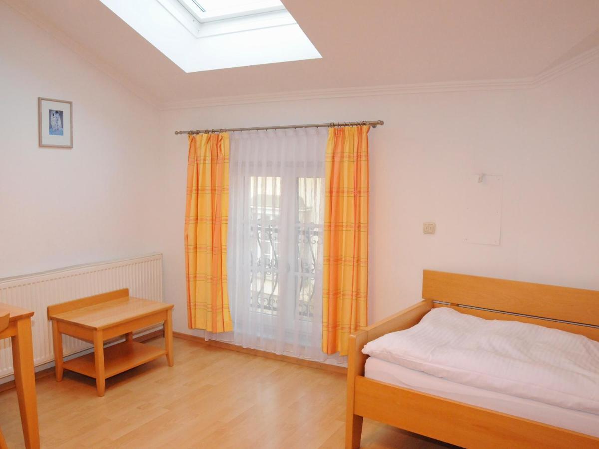Privatzimmer Familie Schwarz เวียนนา ภายนอก รูปภาพ