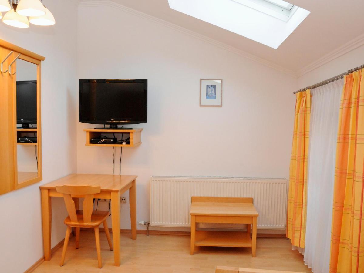 Privatzimmer Familie Schwarz เวียนนา ภายนอก รูปภาพ