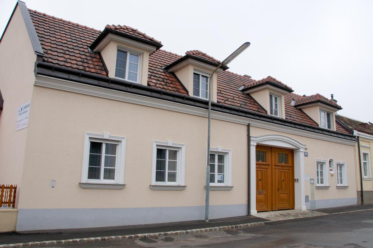 Privatzimmer Familie Schwarz เวียนนา ภายนอก รูปภาพ
